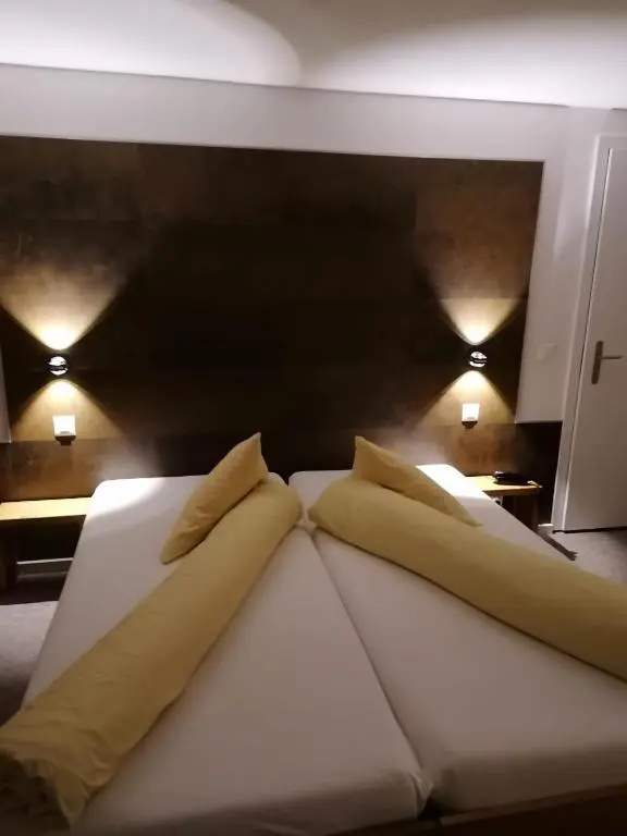 Hotel Eden Grächen - Chambres