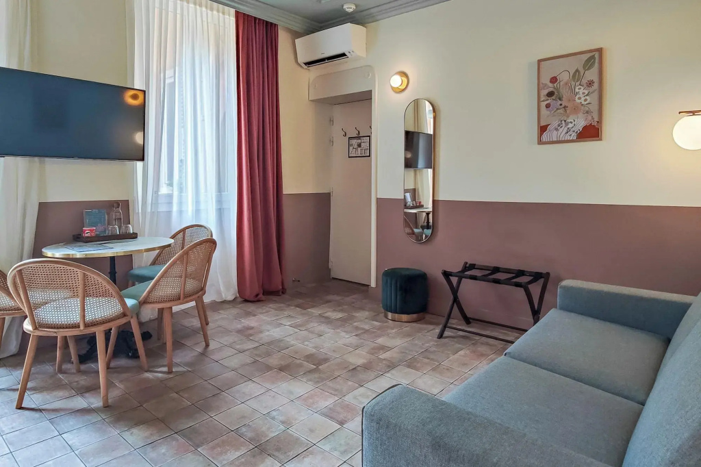 Hotel photo 6