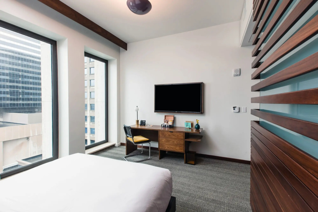 Fairlane Hotel — фото 4