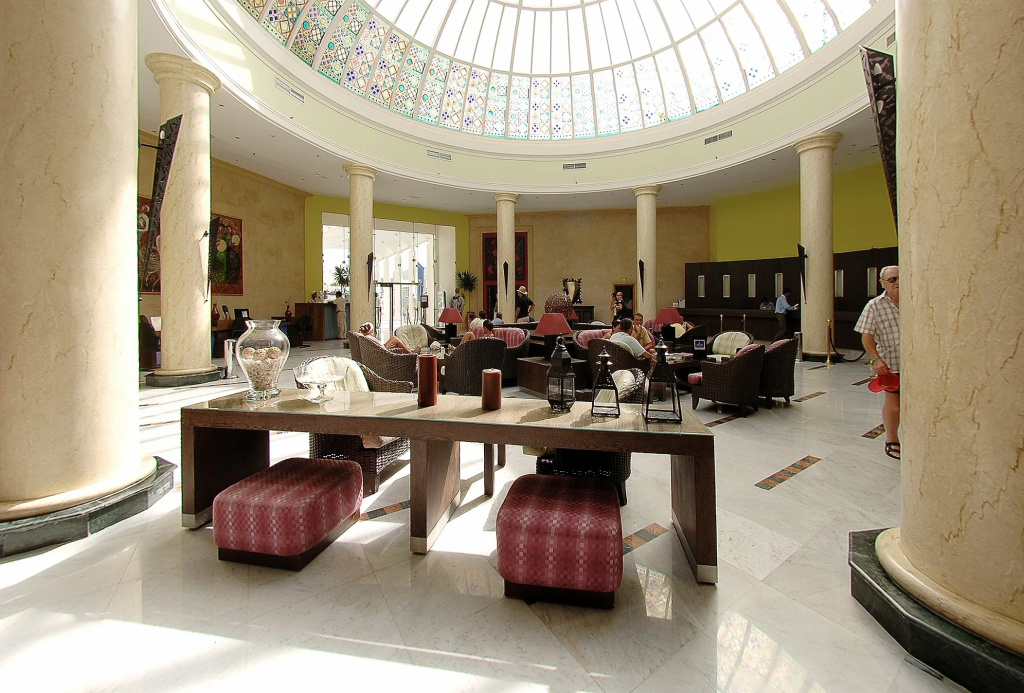 Lobby & Reception