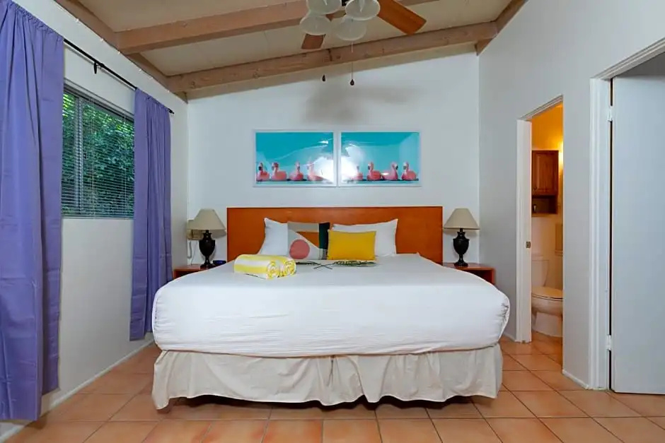 Double Suite (full double bed)