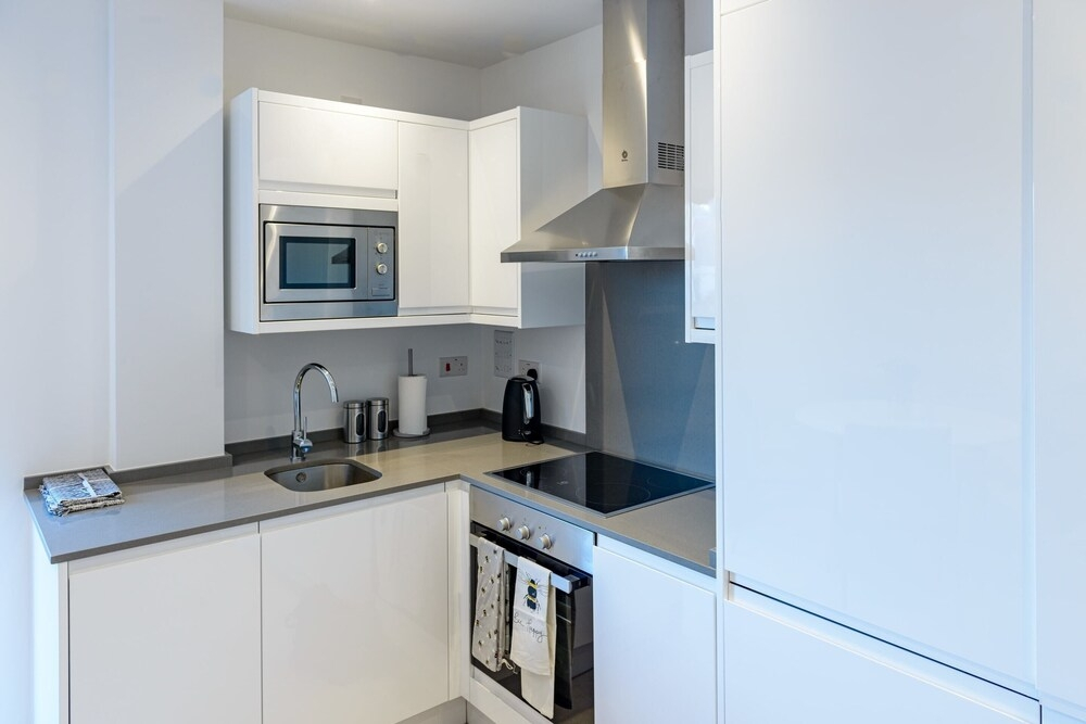 Brand New Luxury 2 Beds Apartment at The Residence-hosted by Sweetstay - фото 5