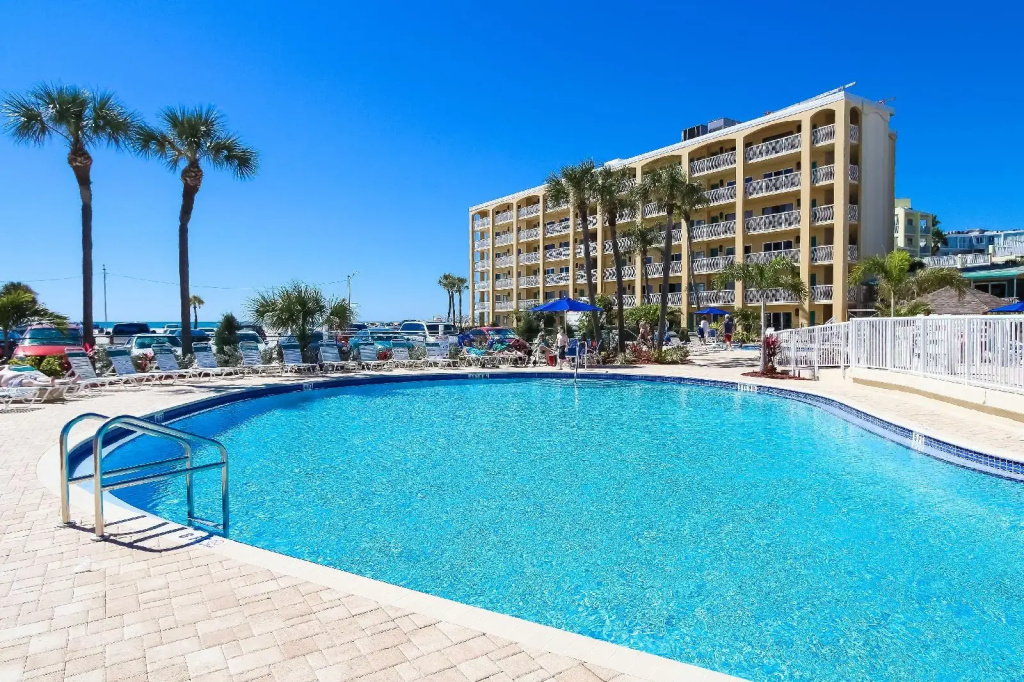 Coral Reef Beach Resort - Général