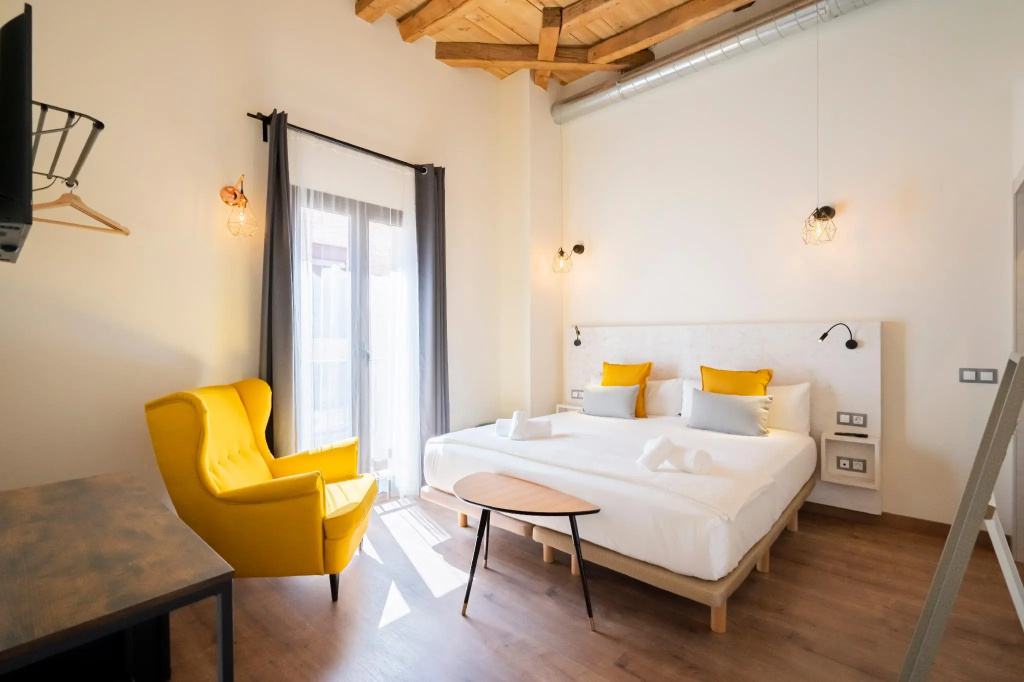 Deluxe room with balcony
