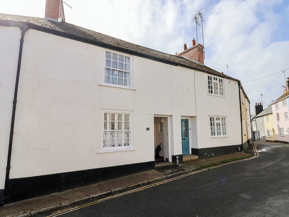3 Dolphin Cottages