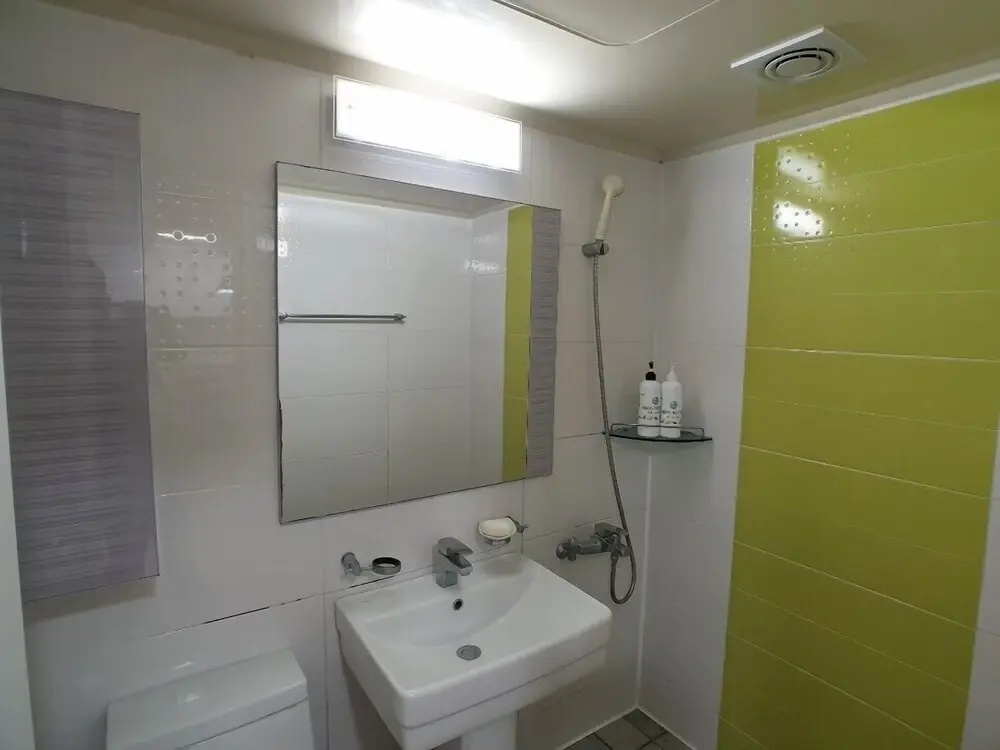 Standard Double Family room with partial ocean view (full double bed)