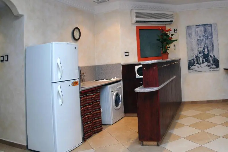 Al Liwan Suites - Chambres