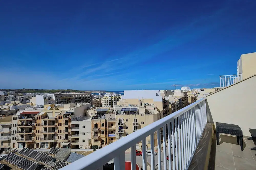 Serene 2BR Penthouse - Sea View Terrace