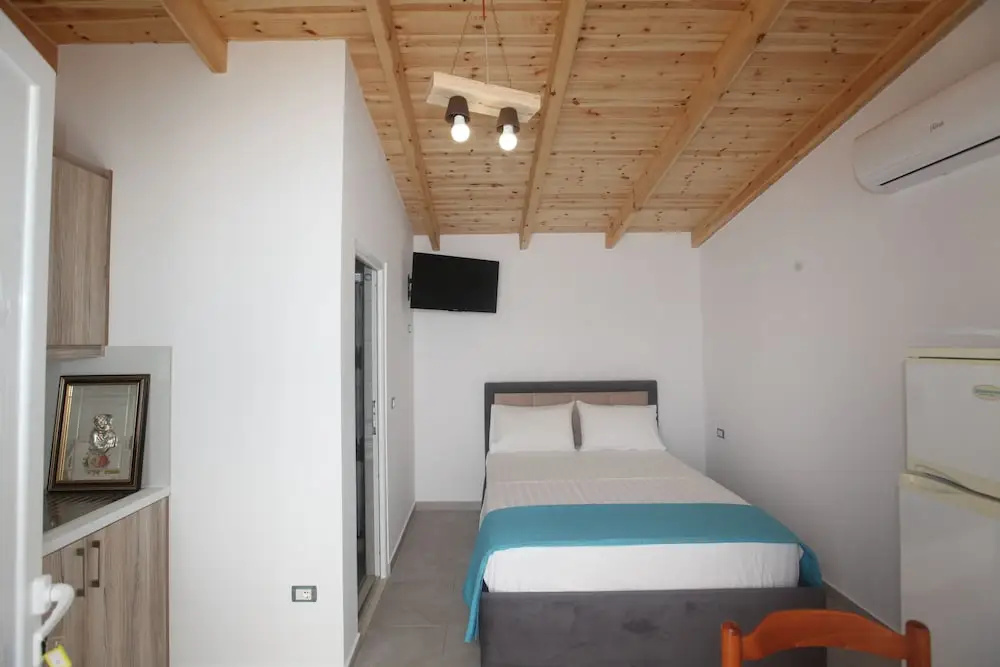 2 Bedrooms Apartment with balcony and with view