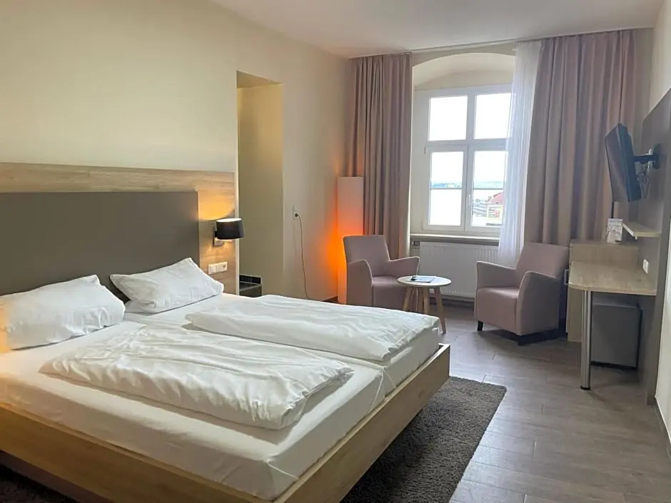 Flair Hotel Zum Schiff - Chambres