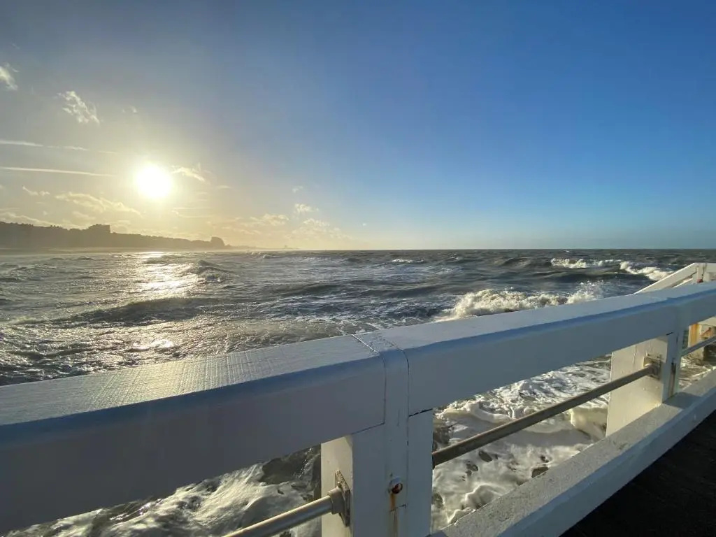 Seadream - Modern, sunny with big terraces & open view - very close to sea, beach, shops, restaurants & beach bars