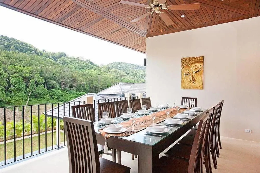Villa Waew Opal 6 Bed Grand Property with In House Staff