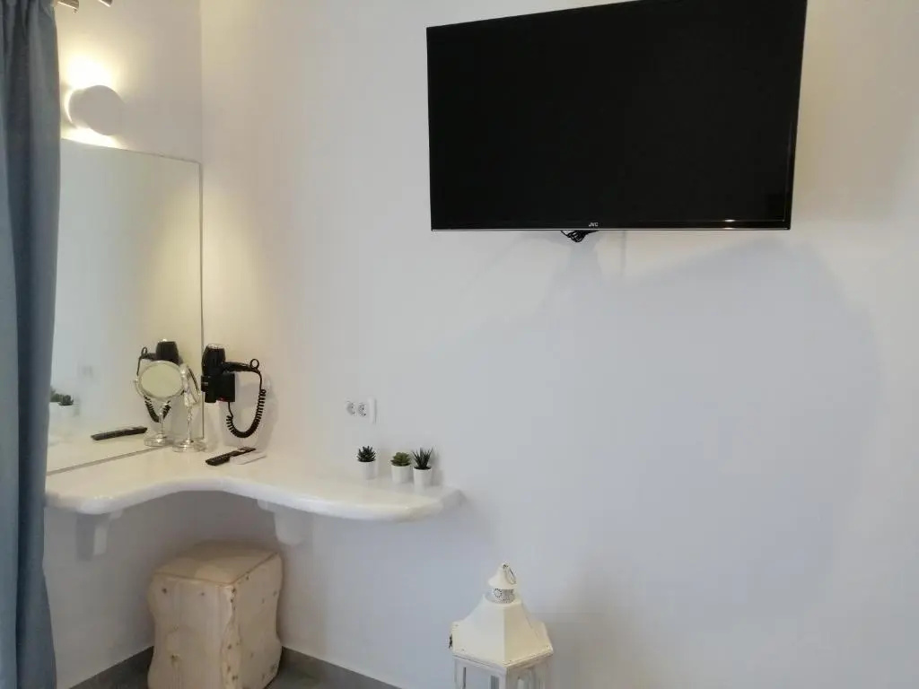 Standard Triple room with balcony