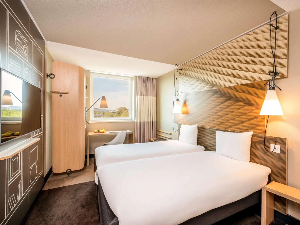 Double room (twin beds)