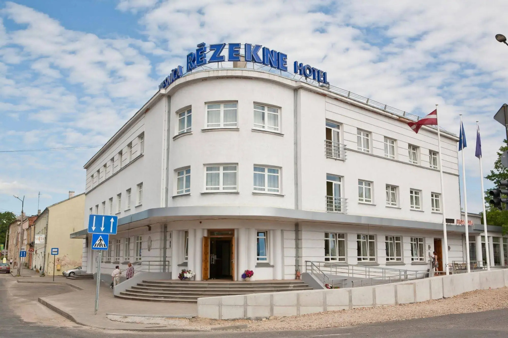 KOLONNA Hotel Rezekne