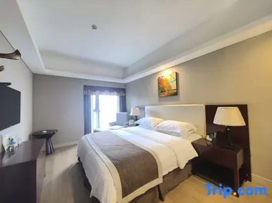 Deluxe Double room (full double bed)