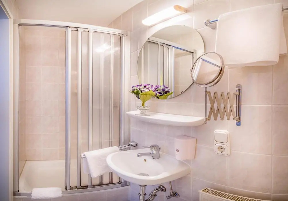 Hotel Kalenborner Hoehe - Chambres