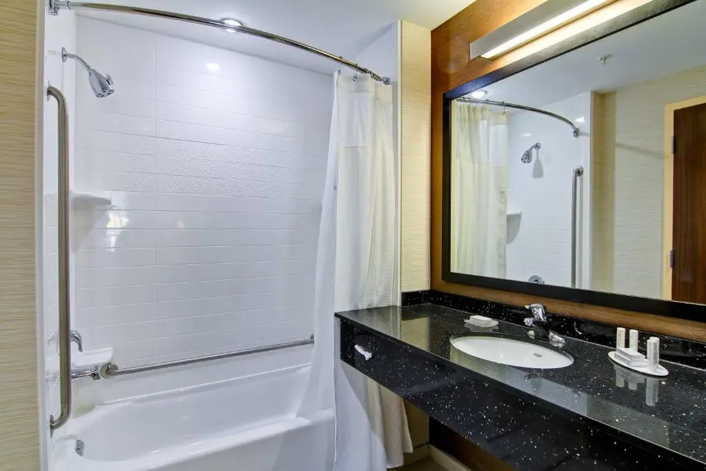 Fairfield Inn and Suites by Marriott Kamloops - Chambres