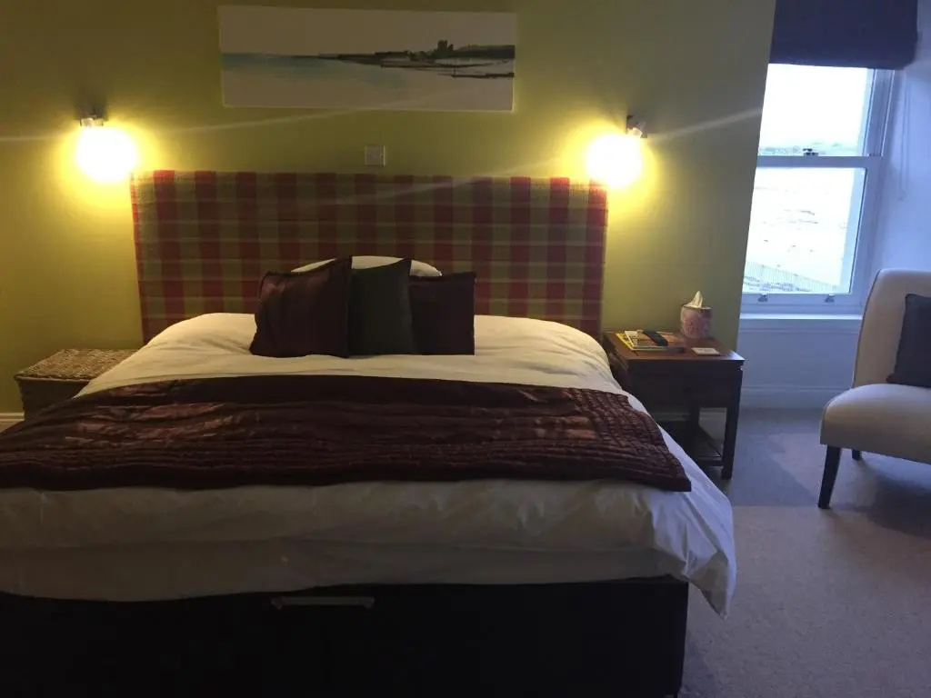 Deluxe Double room with sea view (full double bed)