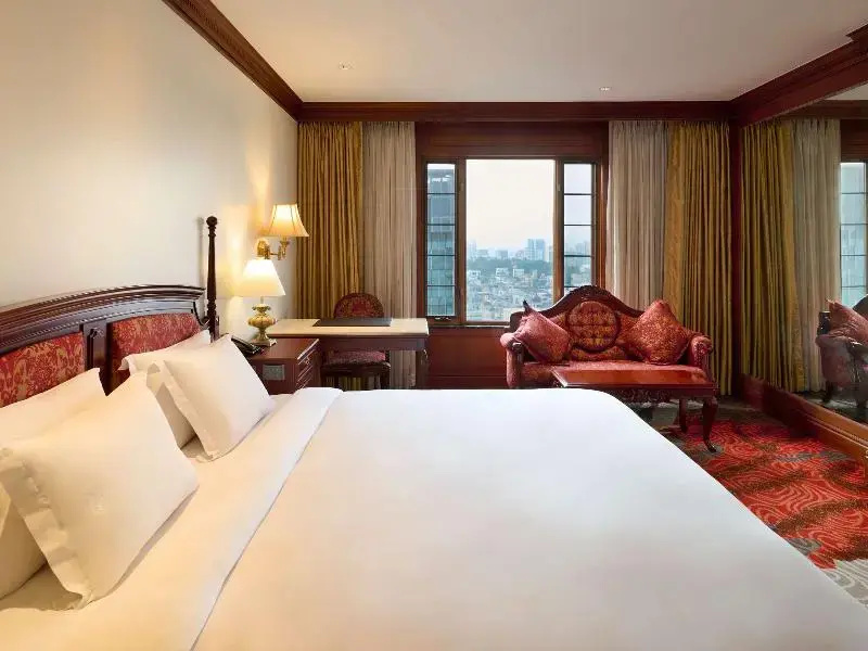 Executive Double room (full double bed)