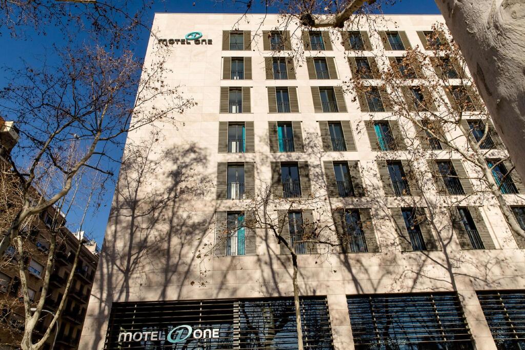 Hotel Motel One Barcelona-Ciutadella by null