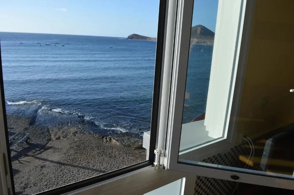 3 Bedrooms Apartment with sea view