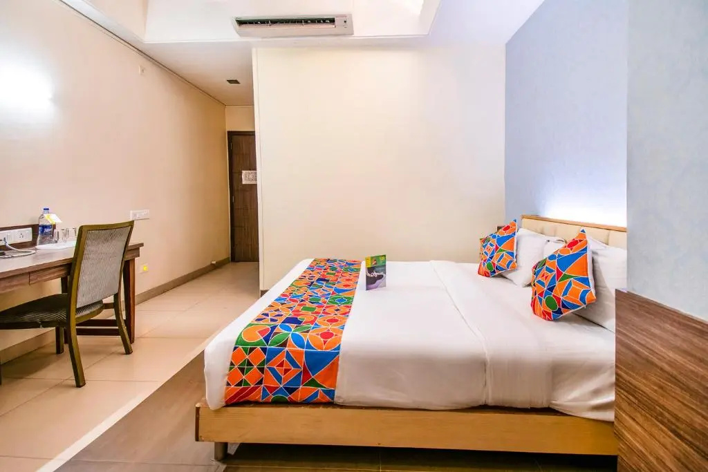 Hotel Sadanand Regency - Chambres