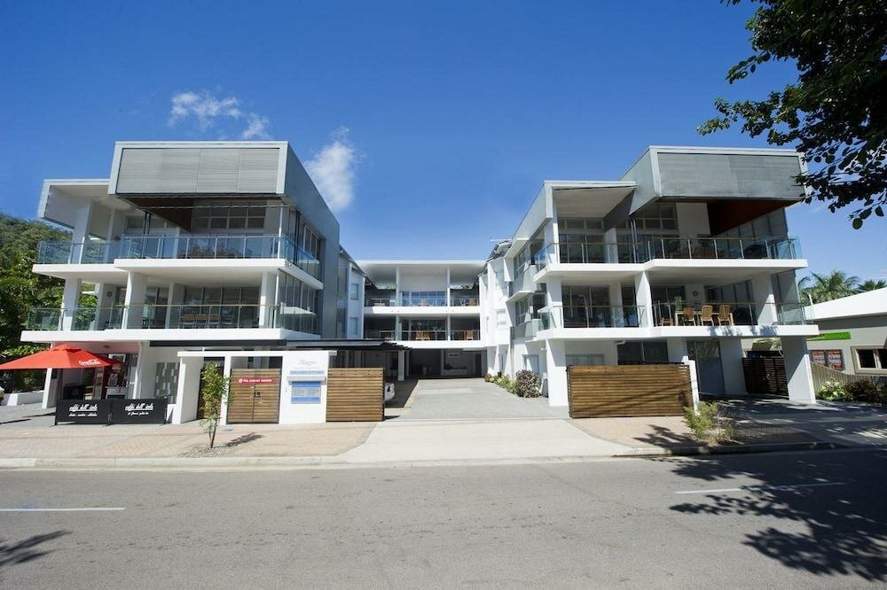 Maggies Beachfront Apartments image