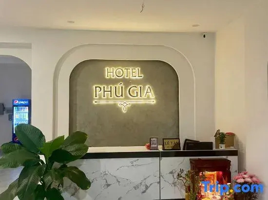 Phu Gia 2307 Huynh Tan Phat
