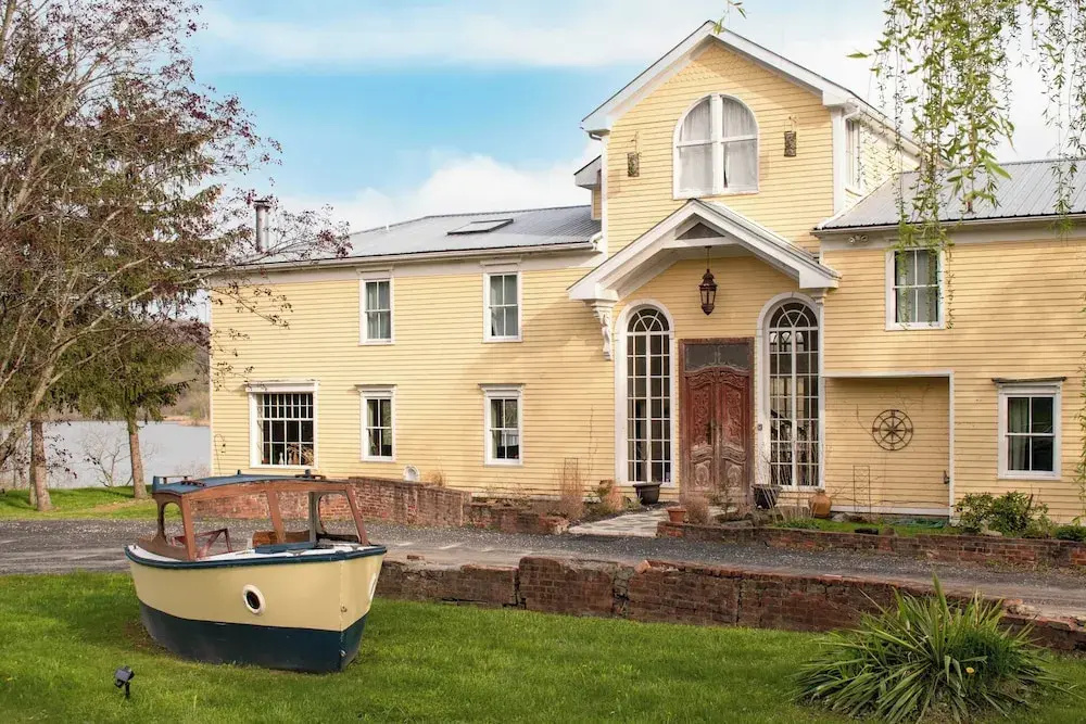 Historic & Secluded Estate on the Hudson River w/ Pool Sleeps 24 River House by Avantstay