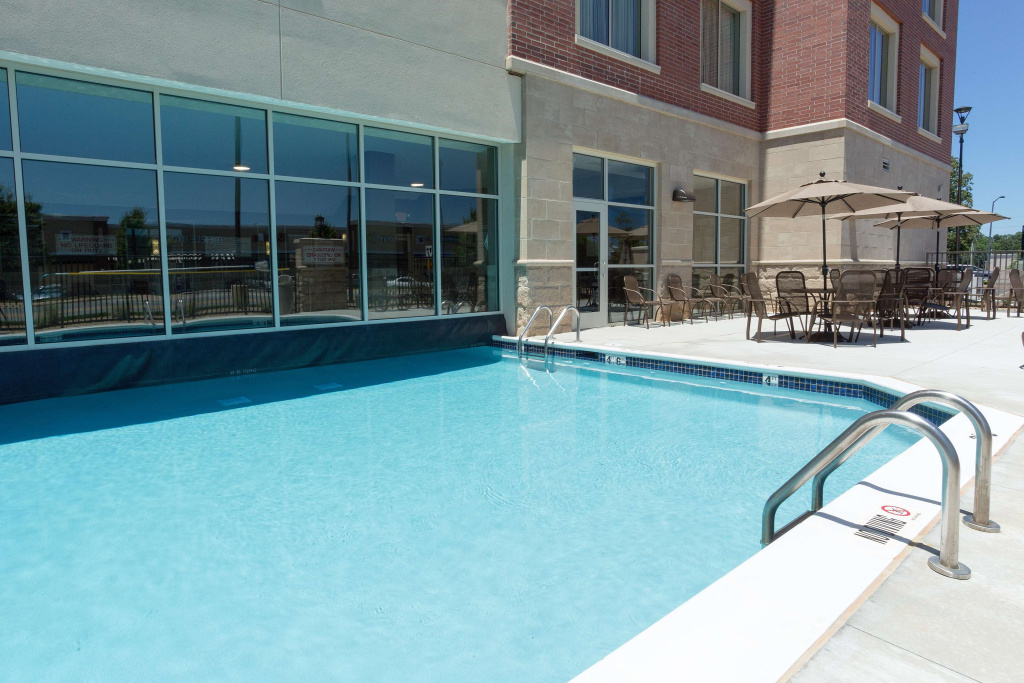 Drury Inn & Suites Burlington - Général