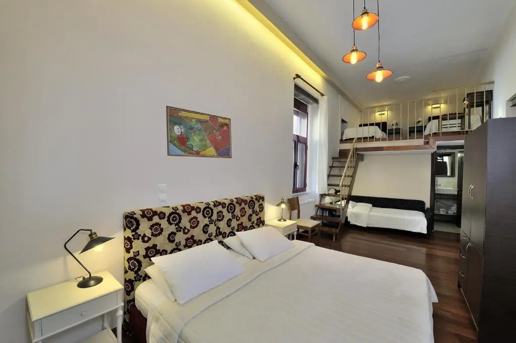 Standard Quintuple room
