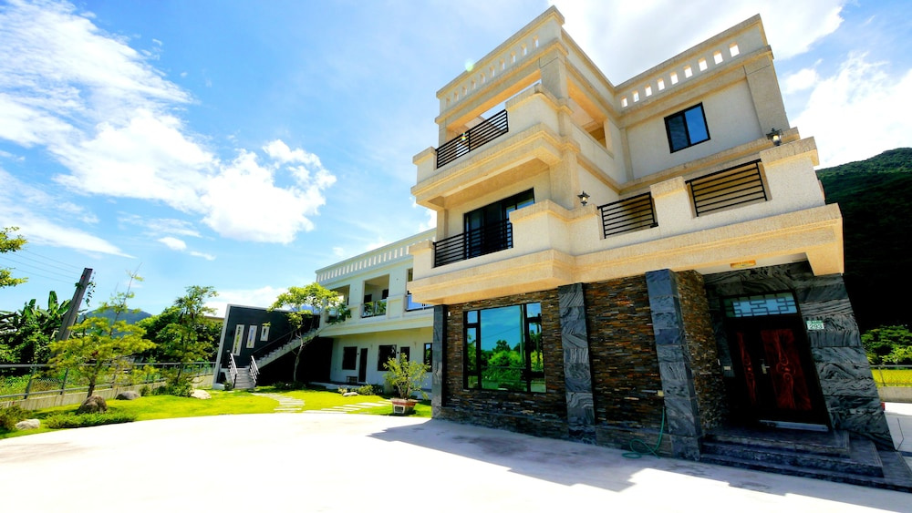 Feng Ye House