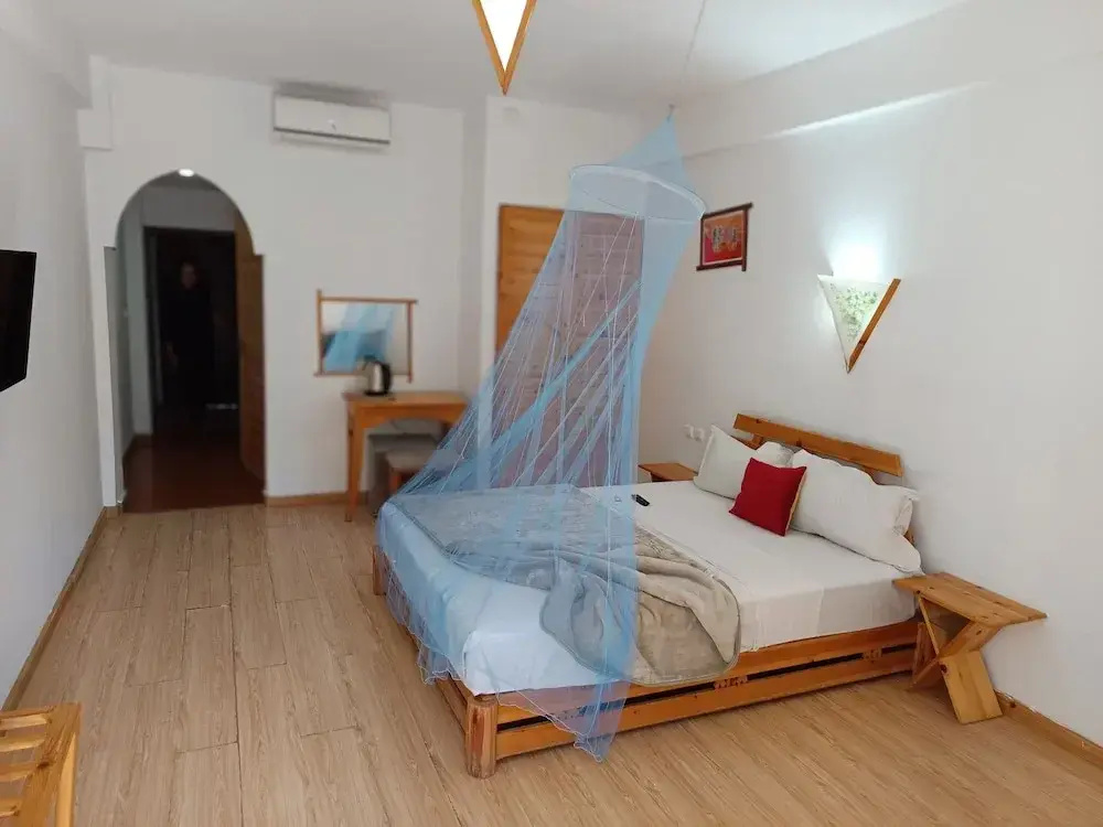 1 Bedroom Standard Double room with balcony (full double bed)