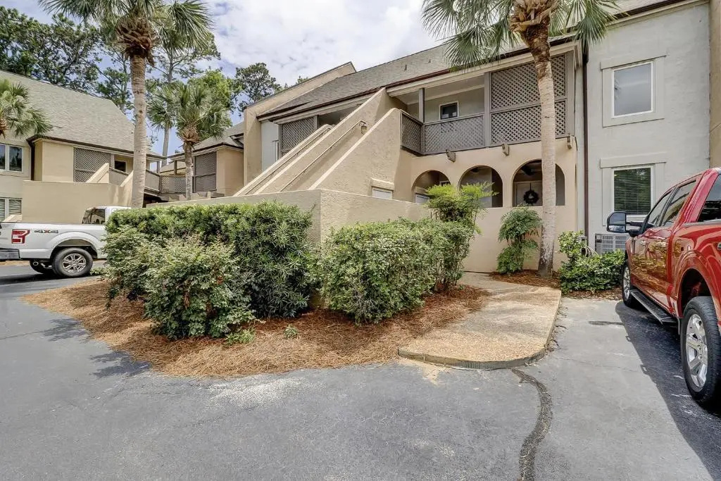 153 Colonnade 2 BR Golf Condo Shipyard