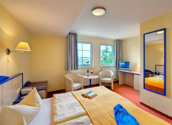 Standard Double room with sea view (full double bed)