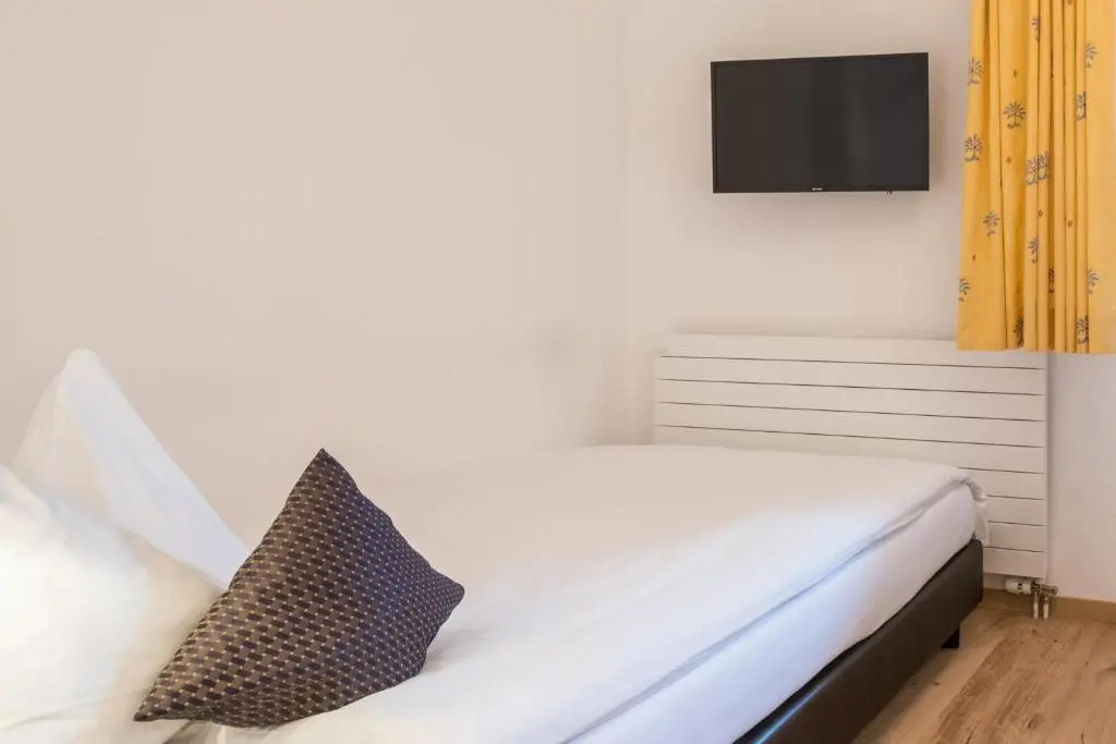 Schweizerhaus Swiss Quality Hotel - Chambres