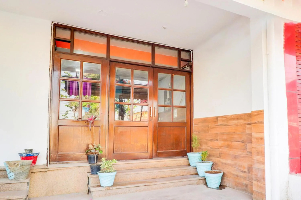 OYO HOME 92193 Gp Homestay