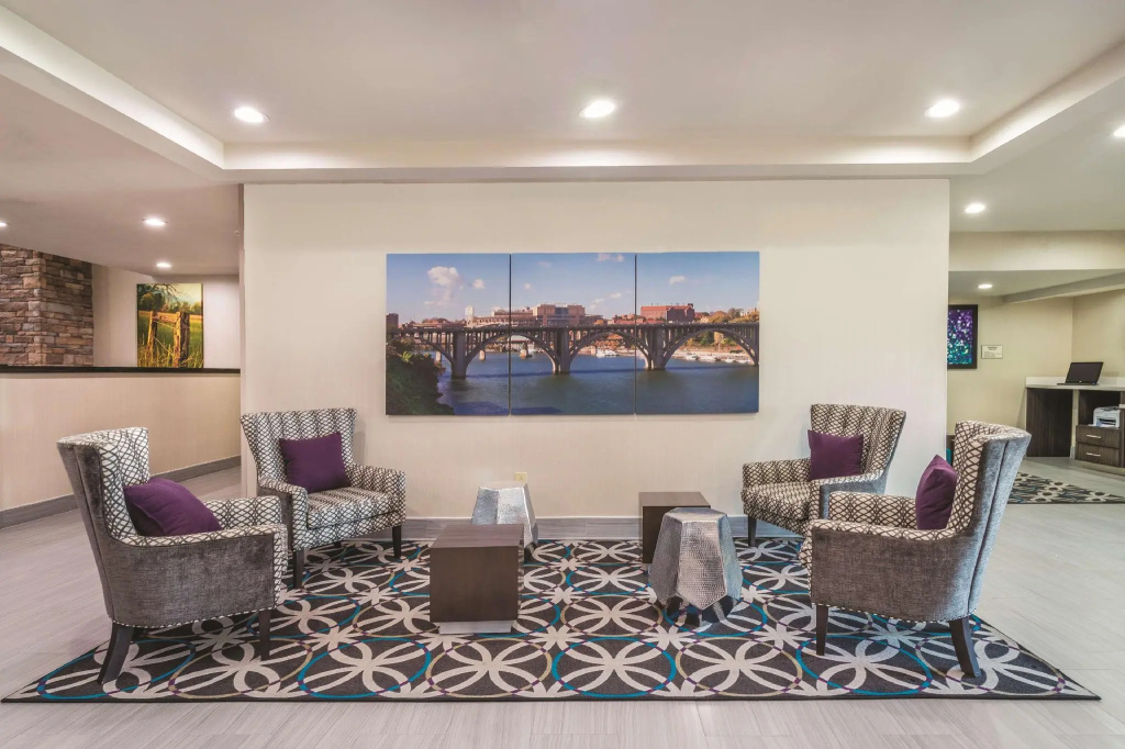 La Quinta Inn & Suites by Wyndham Loudon - Chambres