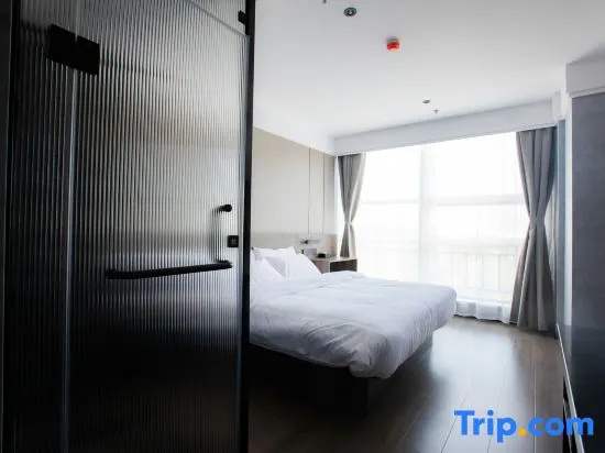 Standard Double room with view (full double bed)