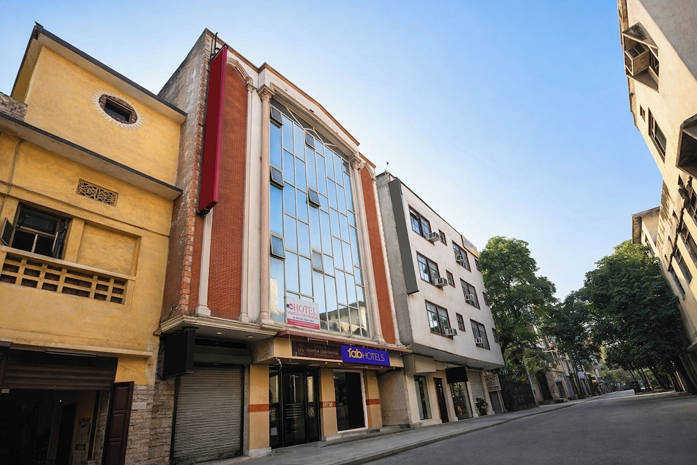 Fabhotel Vishesh Continental