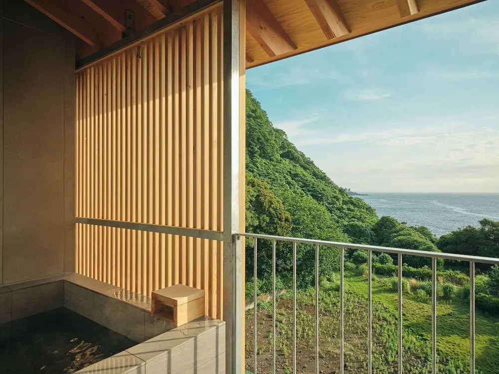 SANU 2nd Home Izu 1st