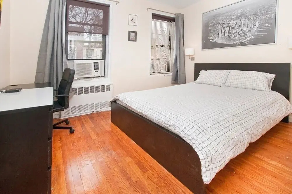 Beautiful 2 BR with Living room UES 81#5C