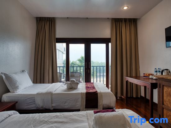 Deluxe Double room with river view (twin beds)