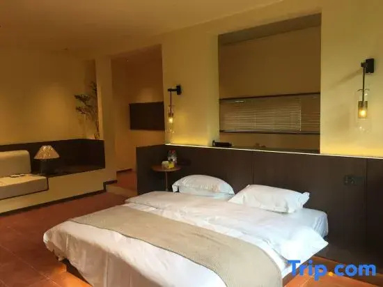 Standard room with view