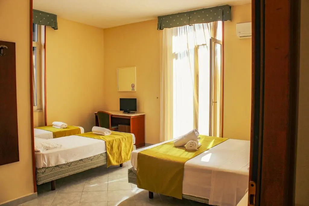 Hotel Garden Napoli - Chambres