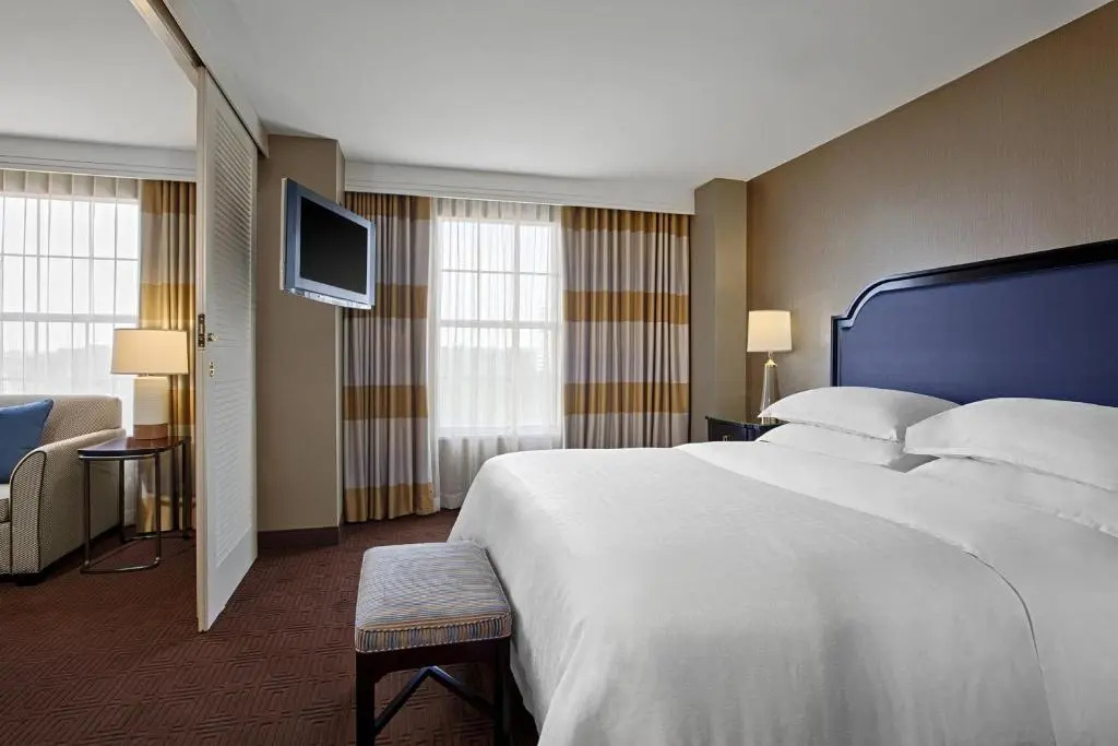 Sheraton Suites Galleria-Atlanta - Chambres
