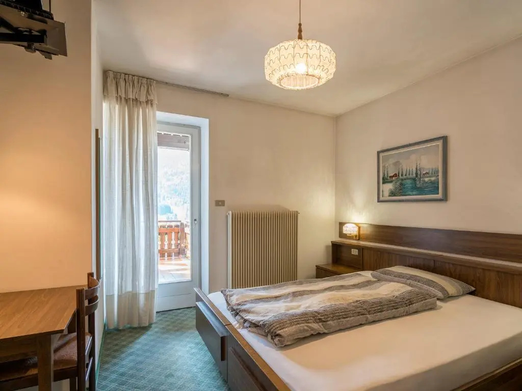 Economy room