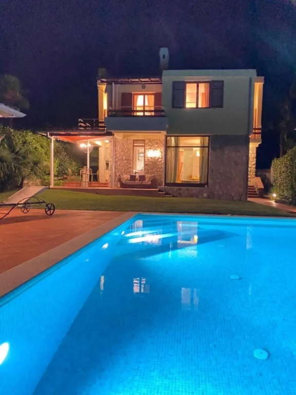 VILLA LOVRAN - heated pool - 5 min walk to the beach - incredible sea view - фото 8