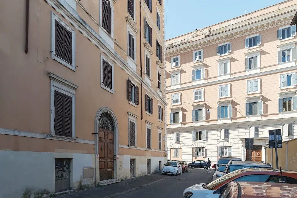 San Giovanni & Colosseo Roomy Flat